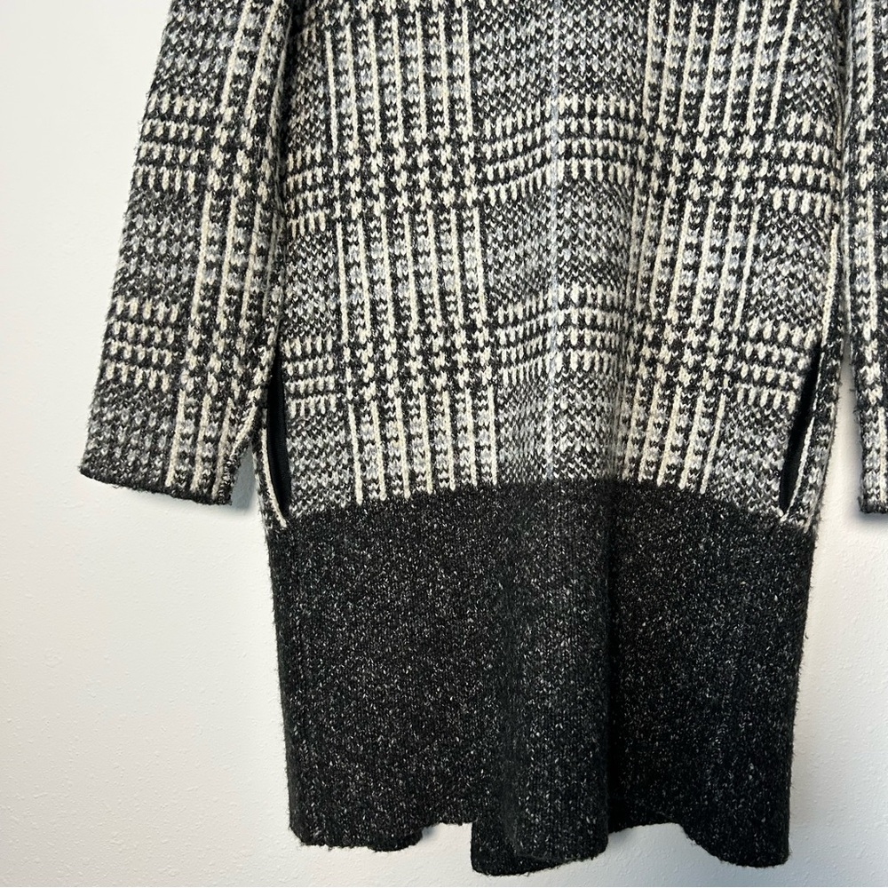 M. Rena Open Front Gray Patterned Women's‎ Sweater Cardigan - Picture 8 of 9